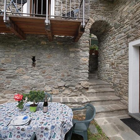 Appartamentino Su 2 Livelli Dosso del Liro Dış mekan fotoğraf
